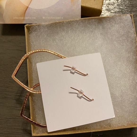 Jillian Michael Midnight drop hoop - Picture 4 of 7